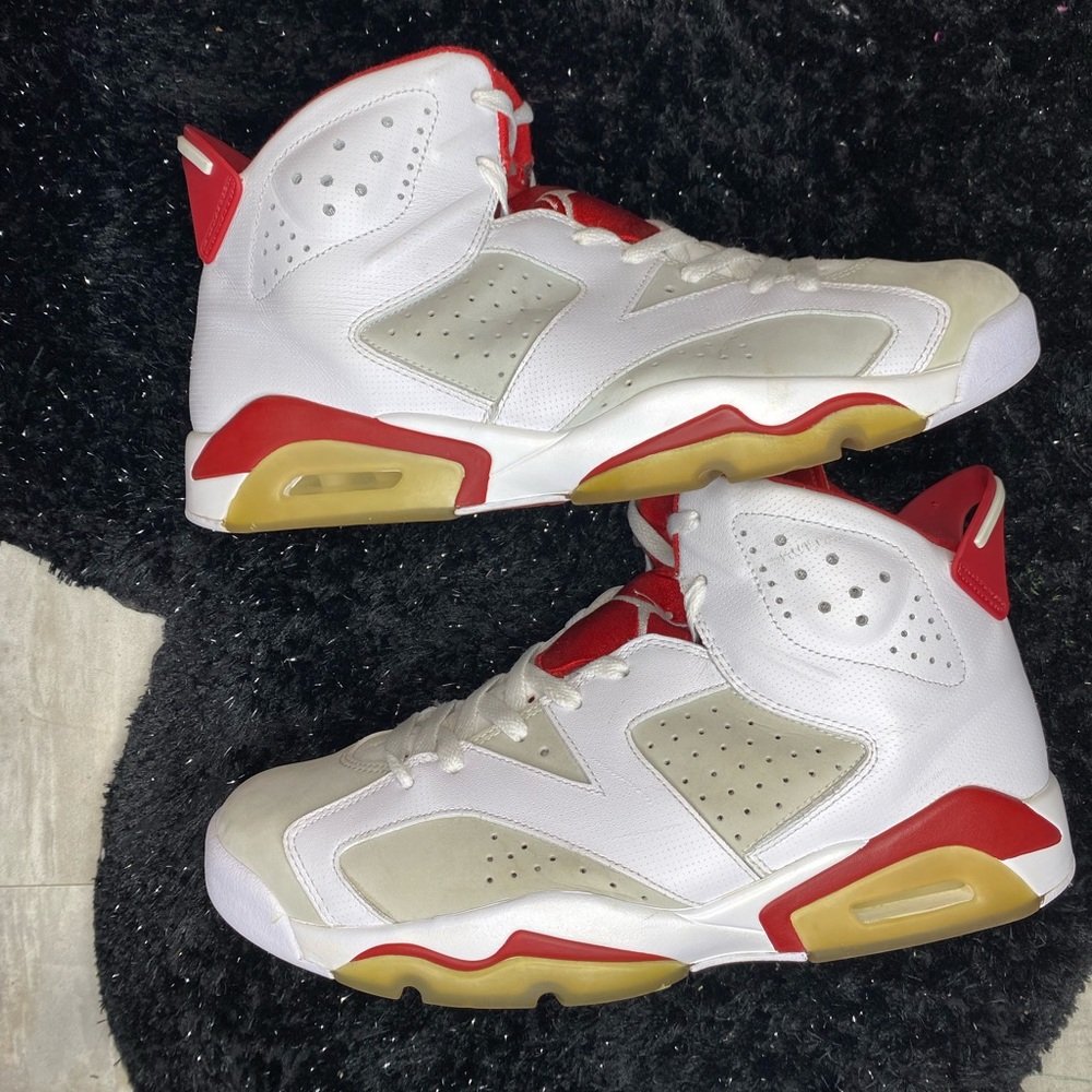 Air Jordan 6 “maroon”